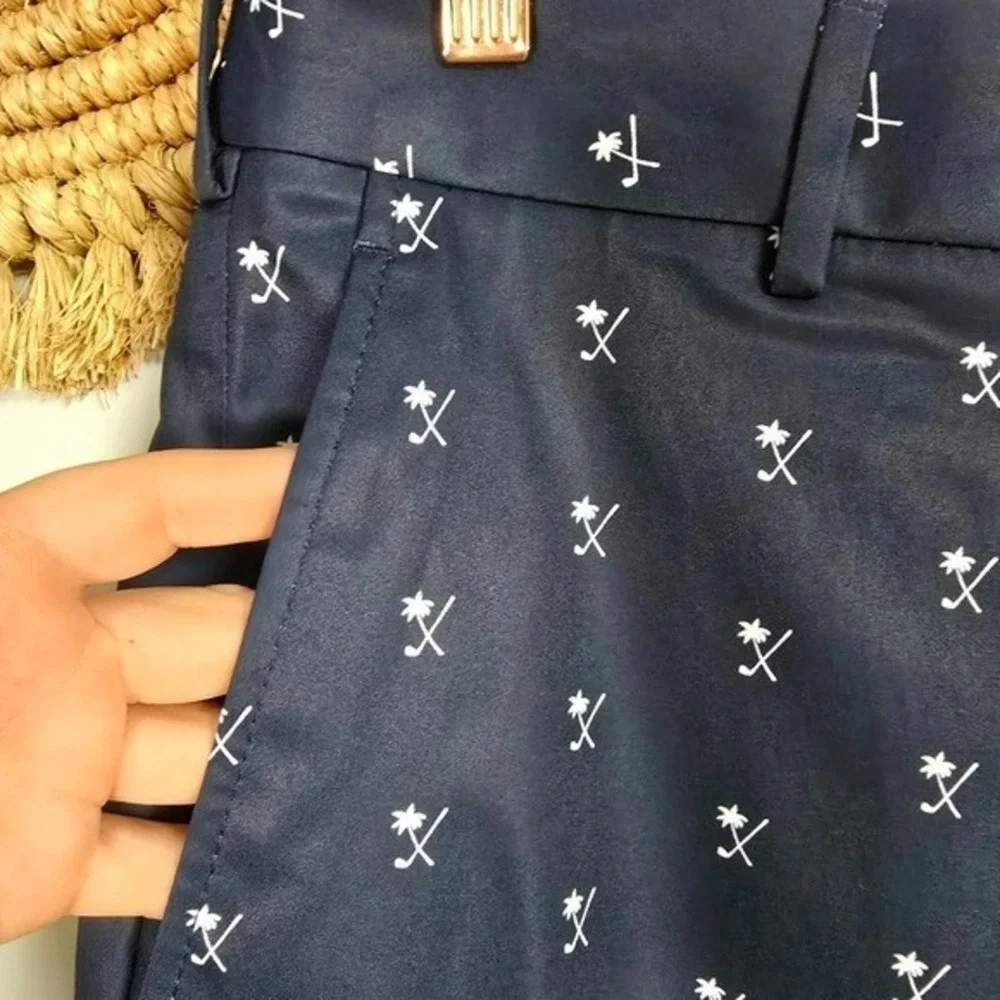 Walter Hagen NEW Perfect 11 Flat Front Palm Navy Blue Golf Shorts Mens SZ 30